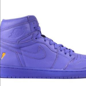 Meet your Posher, Troy